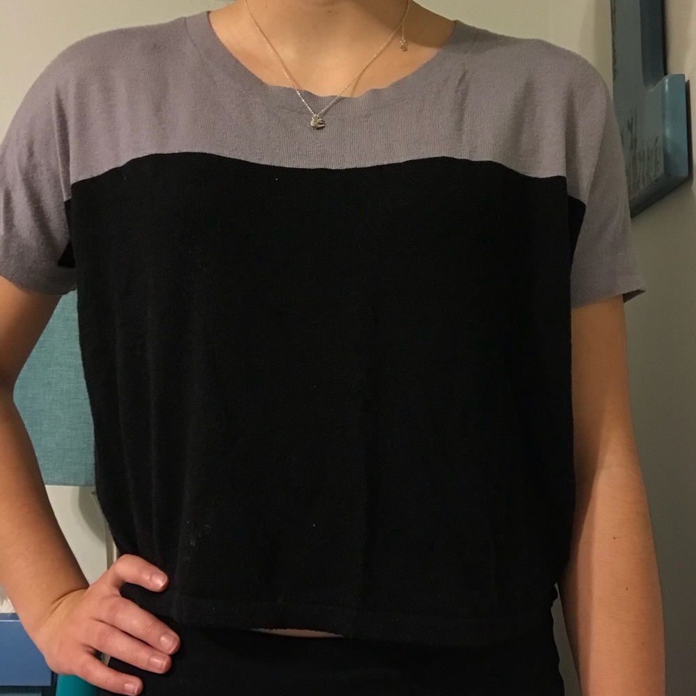 EXPRESS Color block knit shirt